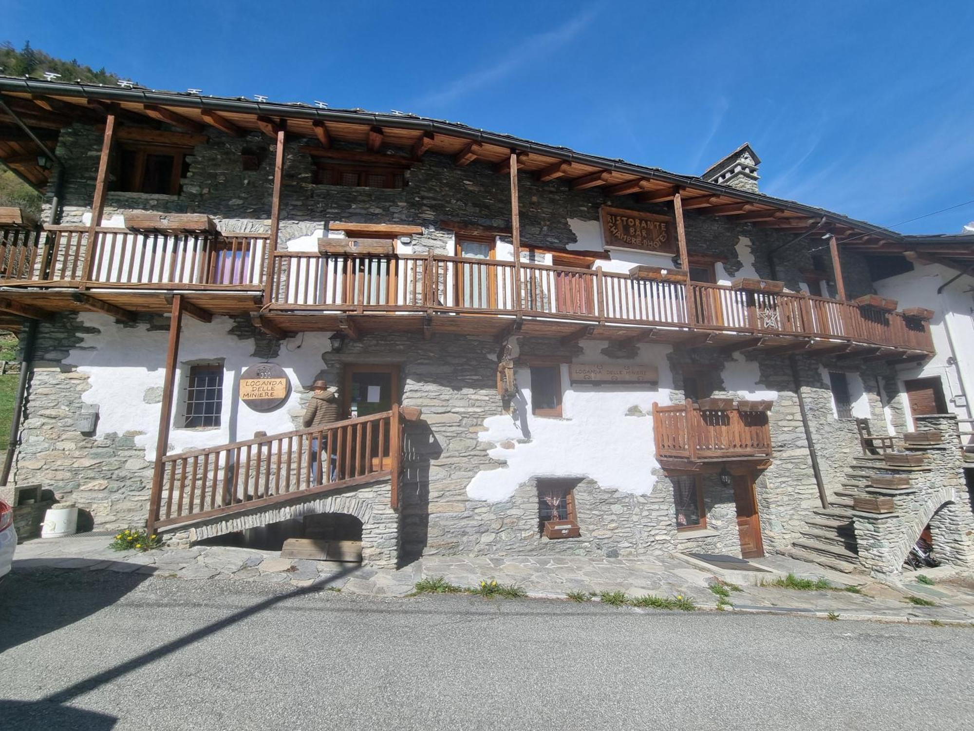 La Mine D'Antan Hotel Ollomont Exterior photo